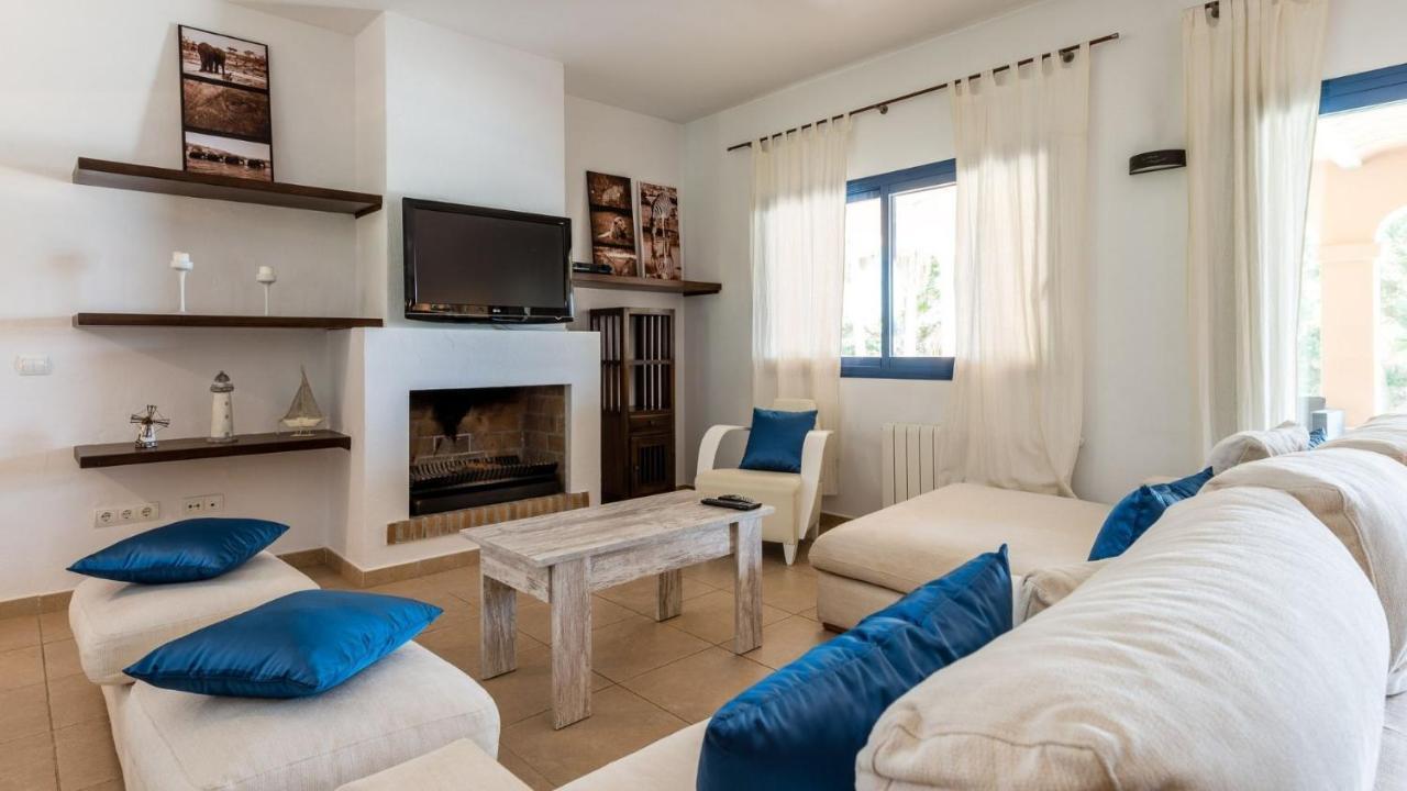 Villa Etruria close to Playa d'en Bossa San José Esterno foto